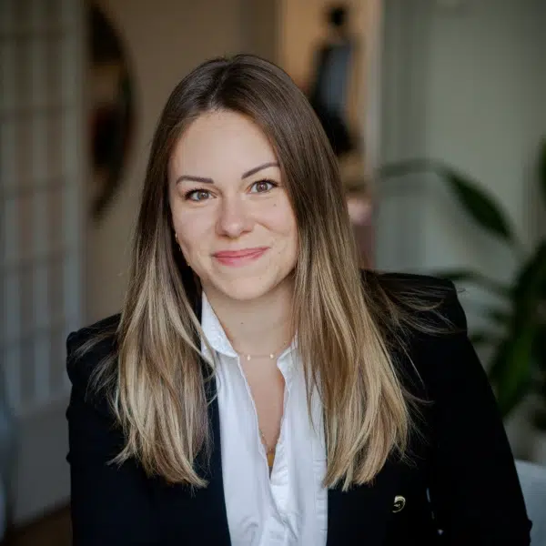 Maître Vanessa Geronutti